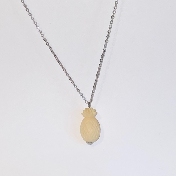 Vintage Hand Carved Celluloid Pineapple Pendant Necklace - Picture 2 of 9